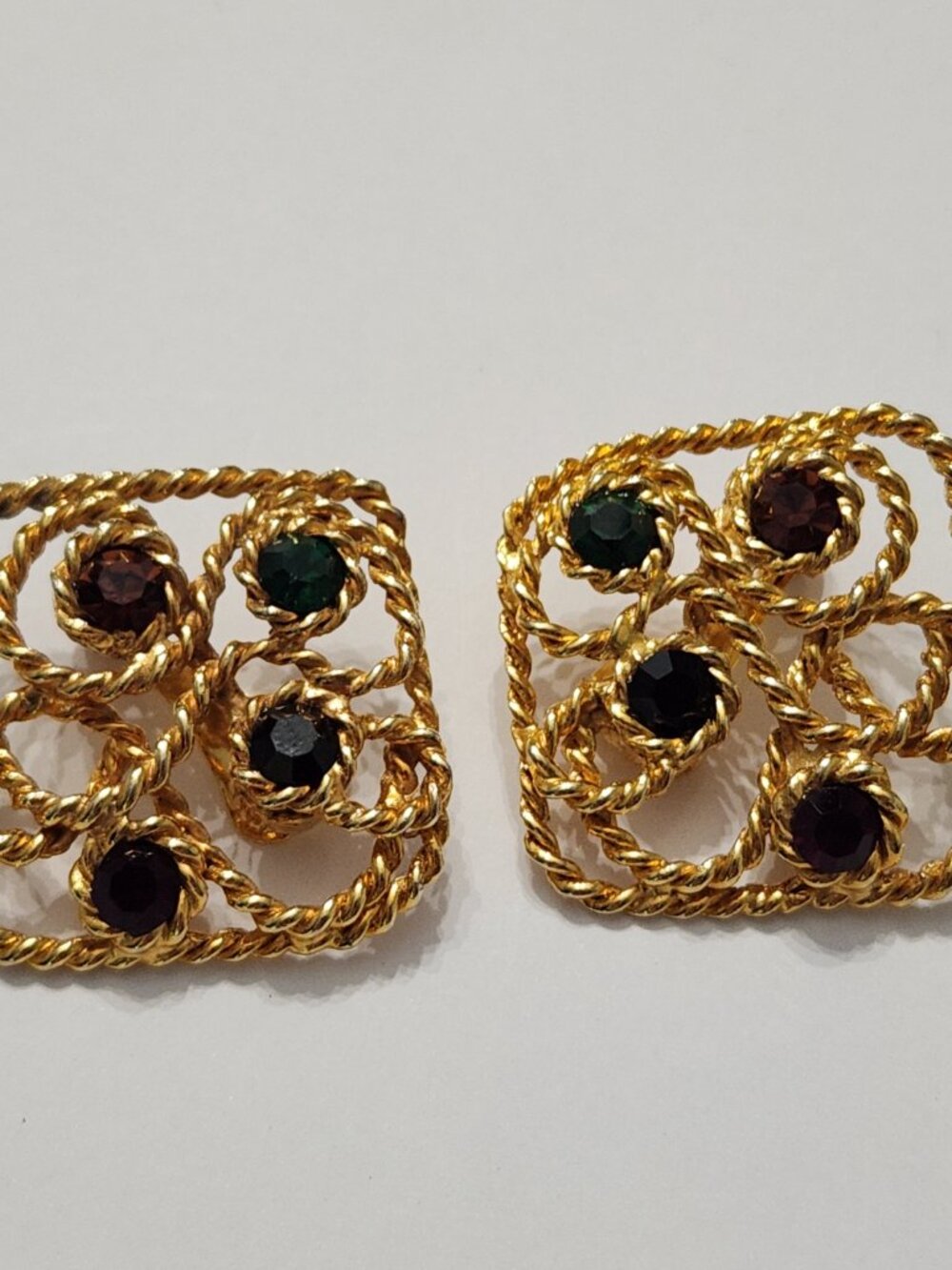 GINNIE JOHANSEN DANSON GJD Earrings Rope Style Clip On Gold Tone Colored Stones